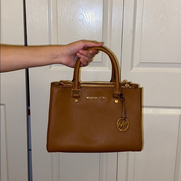 Michael Kors Tan Handbag - Picture 8 of 8